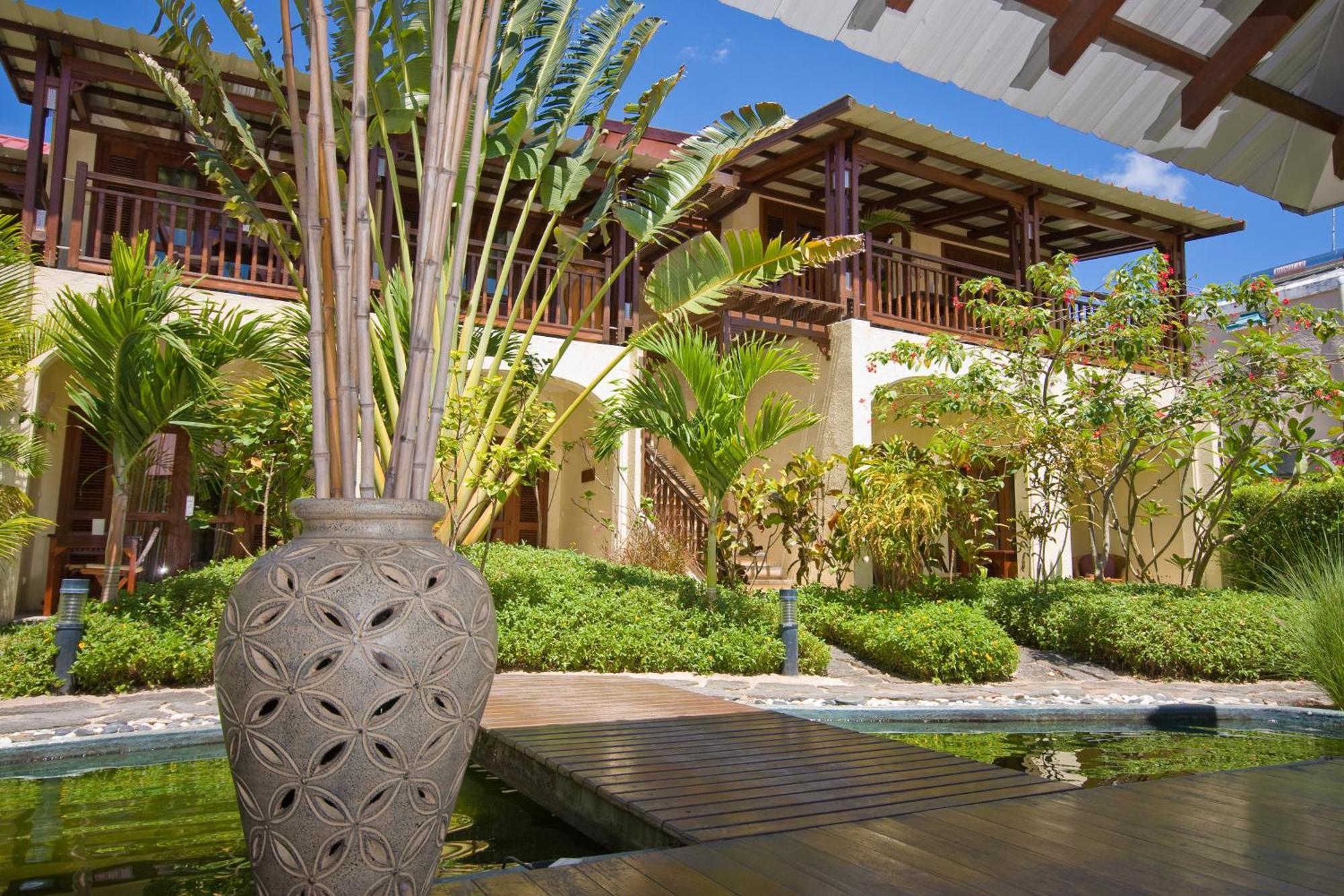 Hotel Ocean Beauty Pereybere Beach Exterior foto